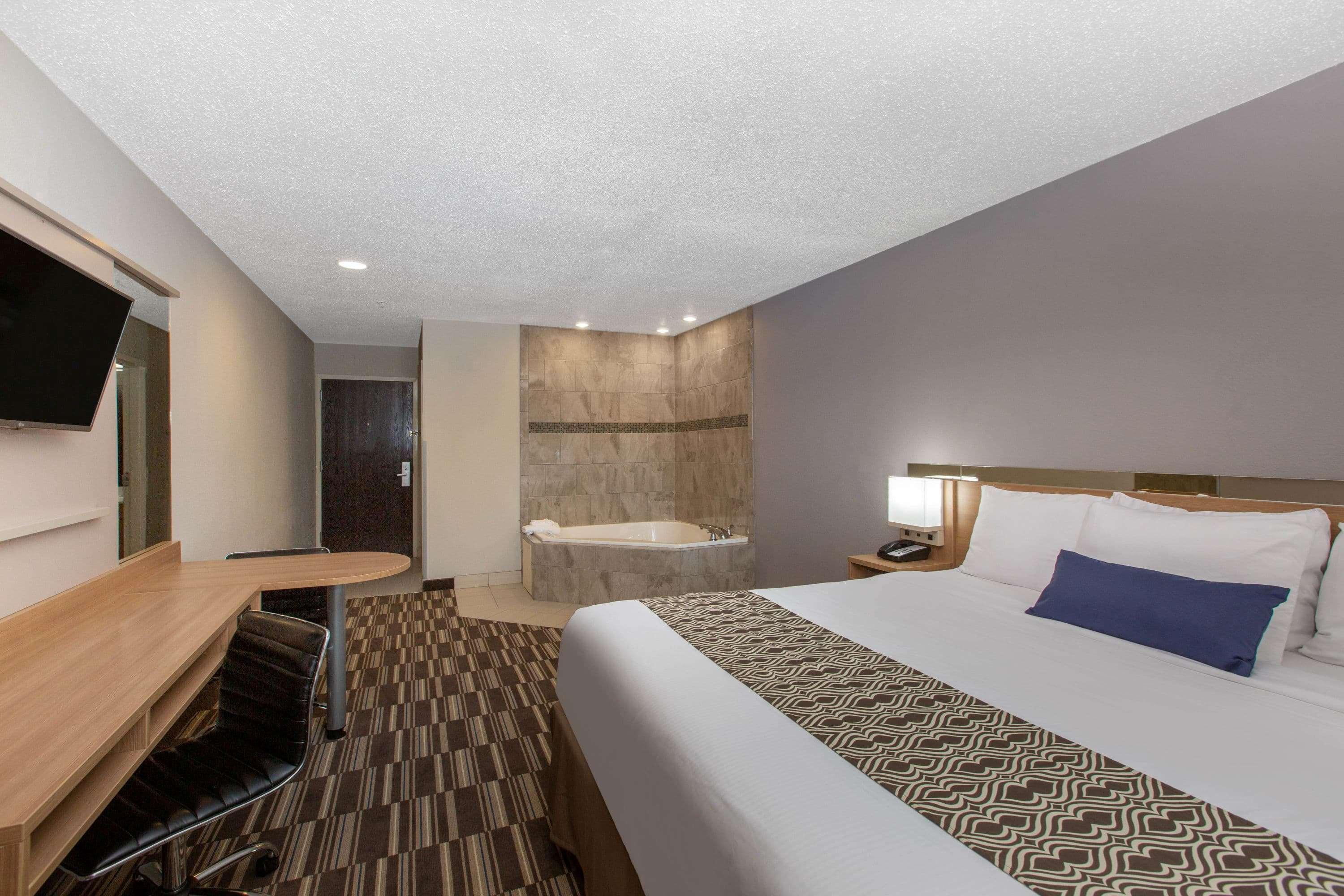 Microtel Inn & Suites By Wyndham Augusta/Riverwatch Esterno foto