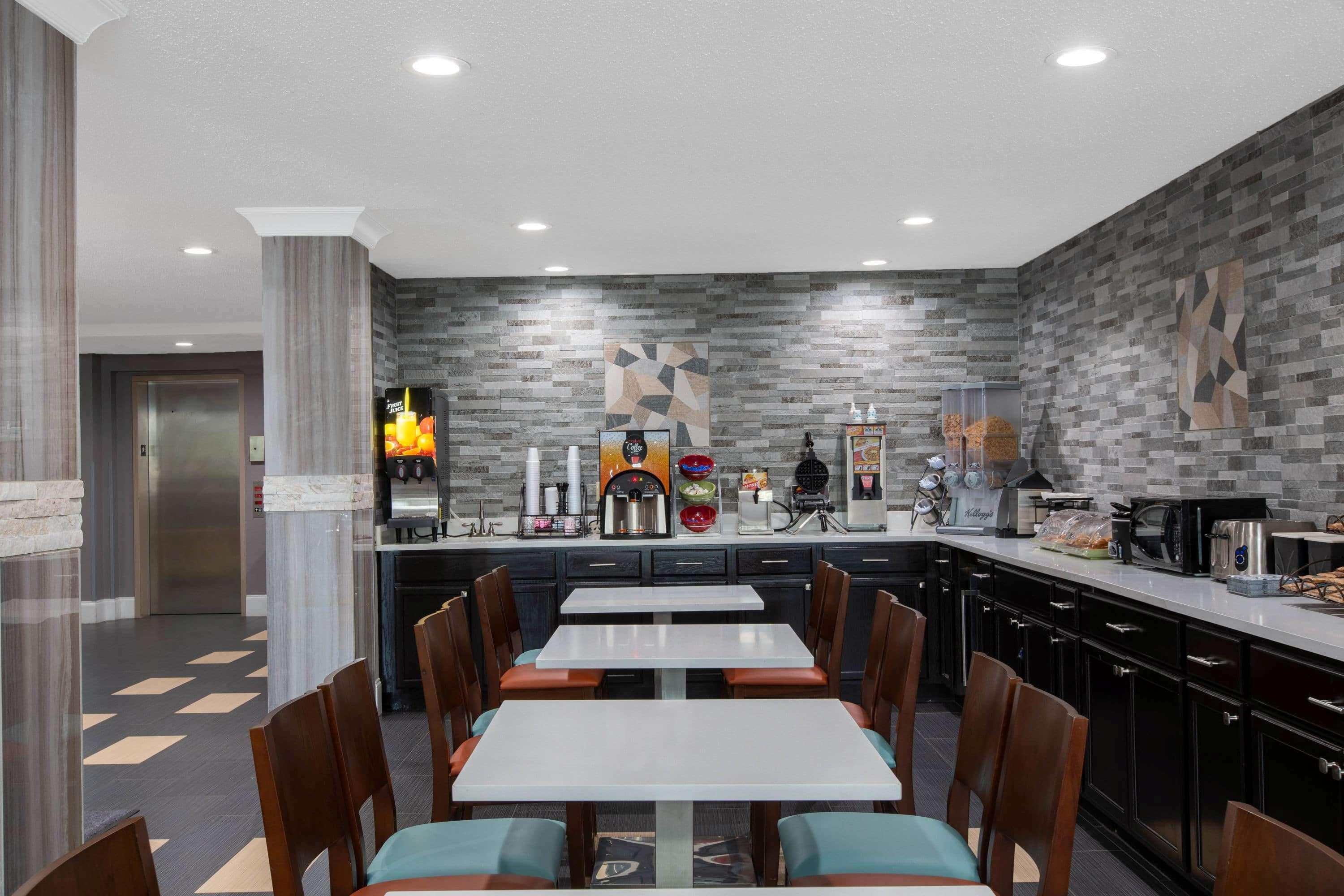 Microtel Inn & Suites By Wyndham Augusta/Riverwatch Esterno foto