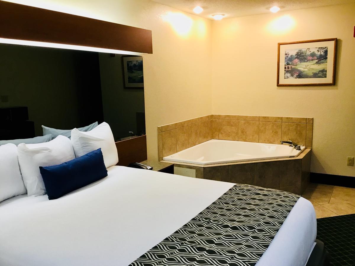 Microtel Inn & Suites By Wyndham Augusta/Riverwatch Esterno foto
